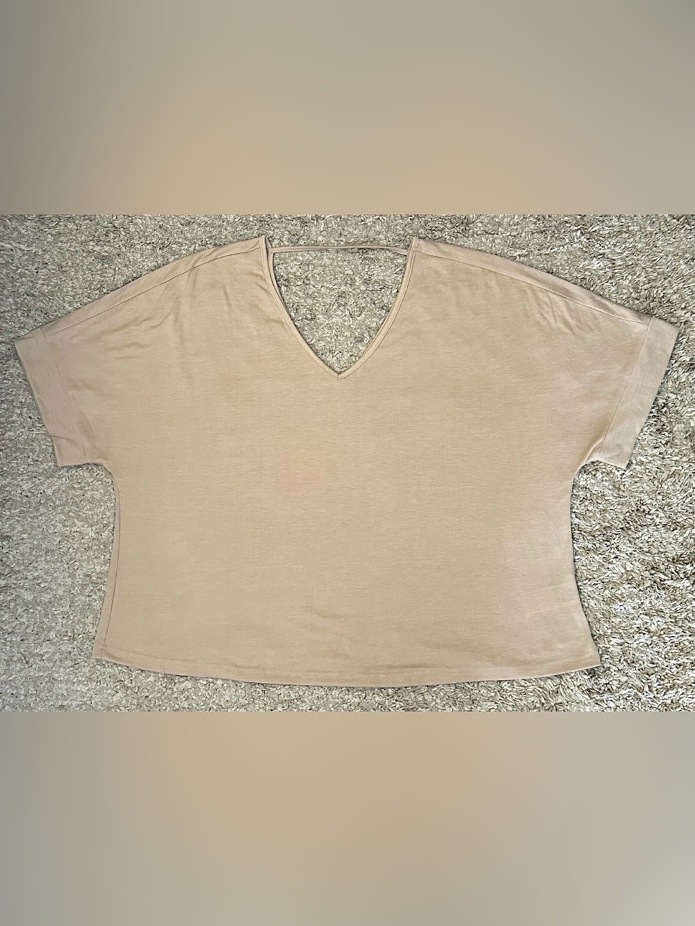 Shein Curve Women’s 2XL Light Brown Cutout V-Neck Open Back Short Sleeve Shirt - Picture 2 of 6